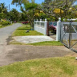 Meet your Posher, Paris